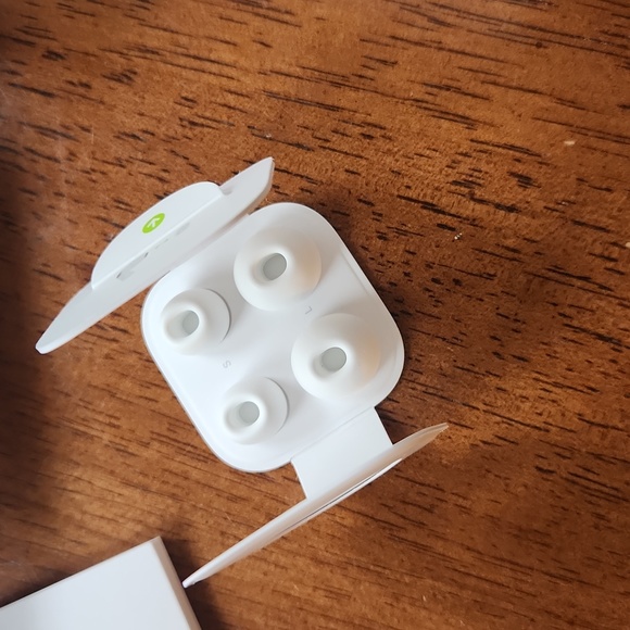 Apple Airpod Pro Accessories and BOX ONLY - Picture 2 of 4